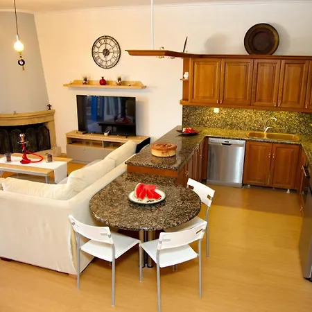 Apartment Aroura Homes 3br 2ba *