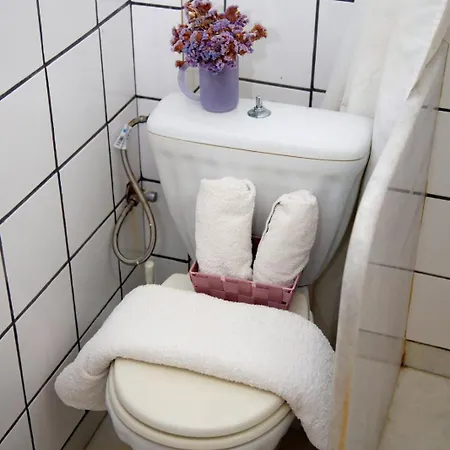 Aroura Homes 3br 2ba