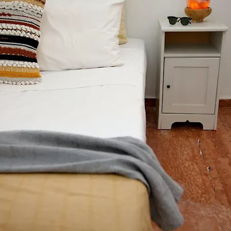 Aroura Homes 3br 2ba 公寓 *