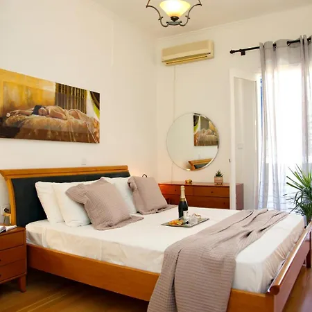 Apartment Aroura Homes 3br 2ba *